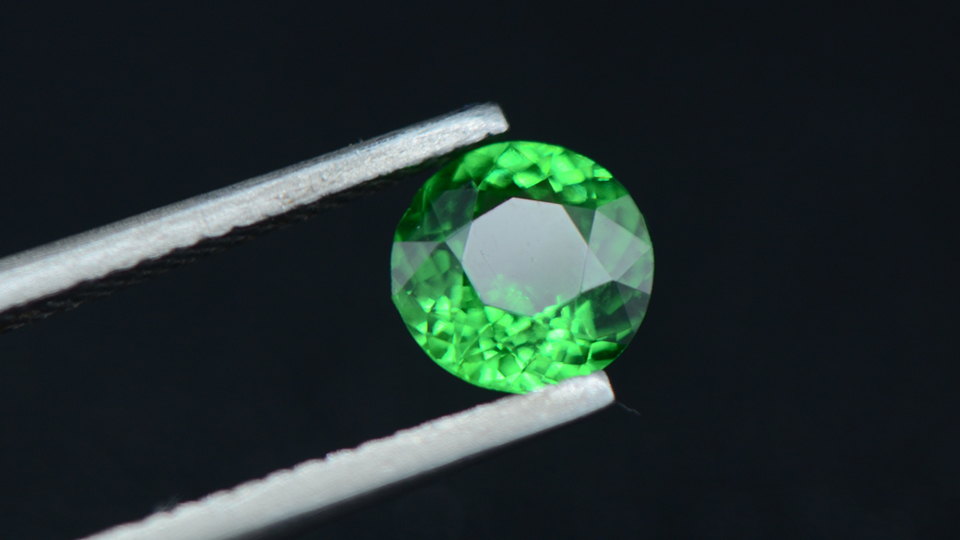 25克拉天然沙弗莱裸石