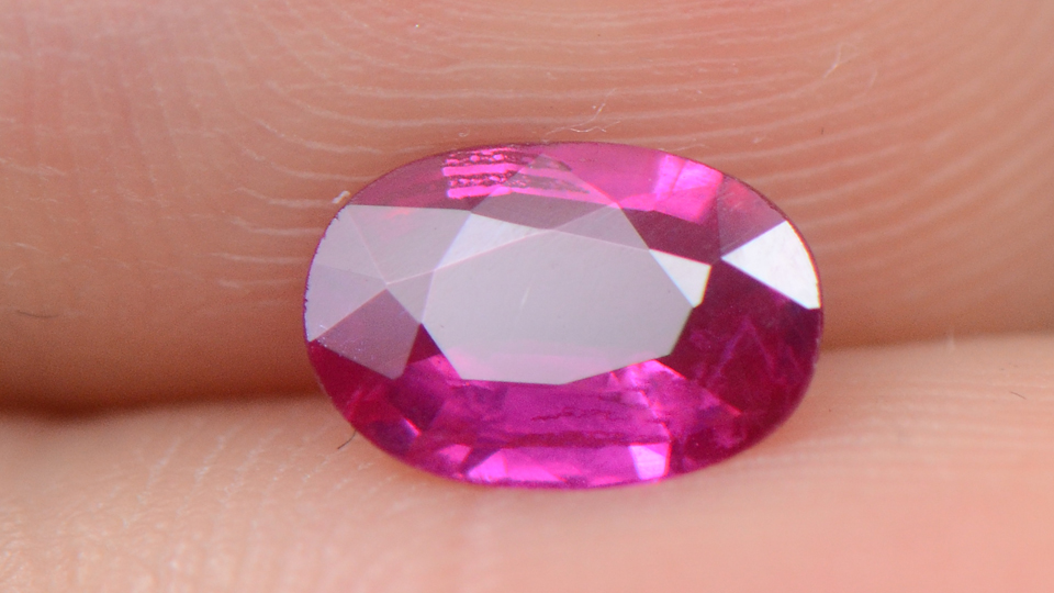 91克拉无烧紫色红宝石