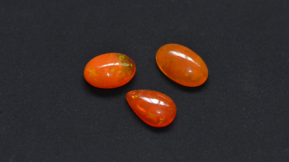 4.25克拉均重 天然橙色欧泊统包货