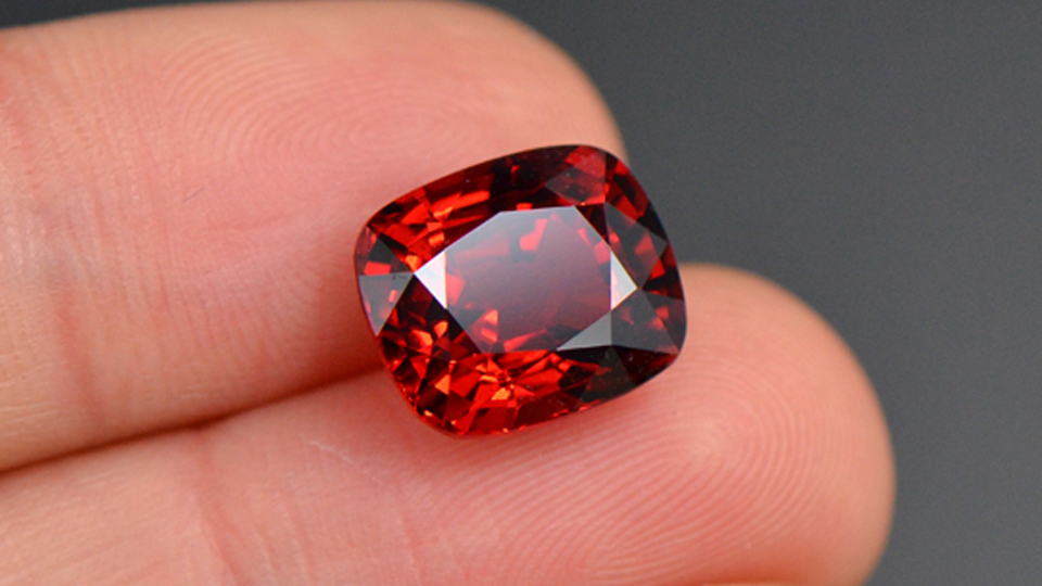 45克拉缅甸无烧尖晶石