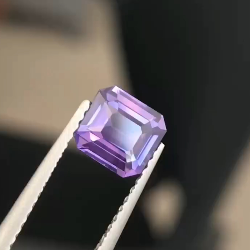 0.530克拉粉紫色蓝宝石