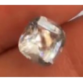 1.710克拉海蓝宝统包货