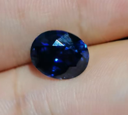 3.06克拉天然蓝宝石