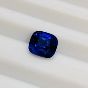 1.91克拉天然蓝宝石