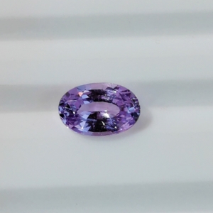 0.97克拉天然粉紫色蓝宝石