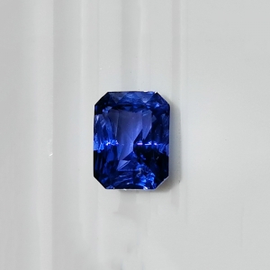 2.58克拉天然蓝宝石