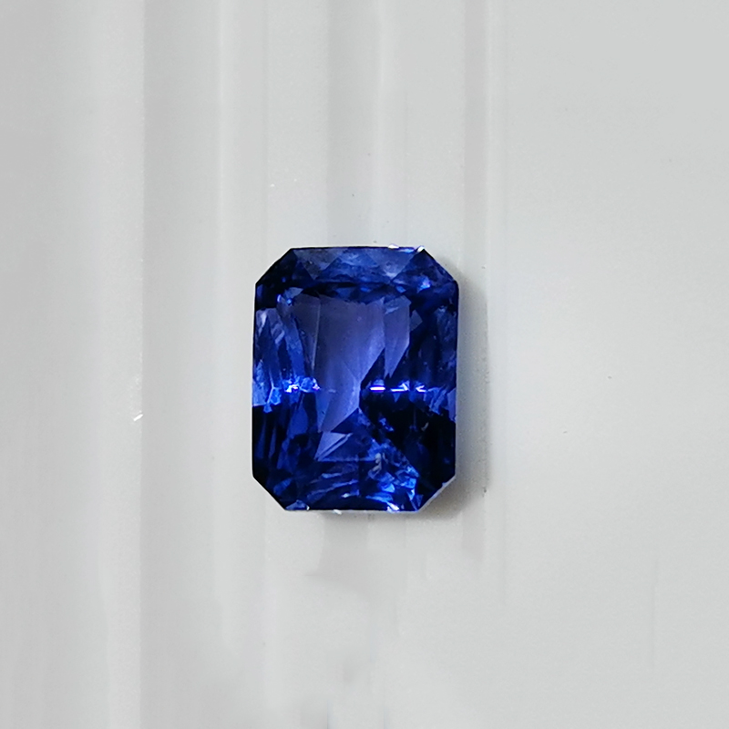 2.58克拉天然蓝宝石
