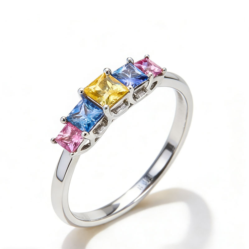 天然彩蓝宝钻石戒指